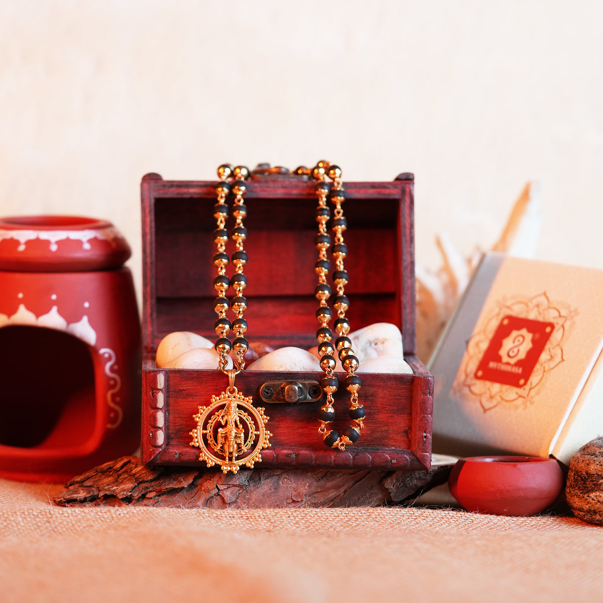 Karungali Maala - 8mm | 54 beads | Pure Panchaloham Madikanni Capping with Vishnumaya Prabha Pendant