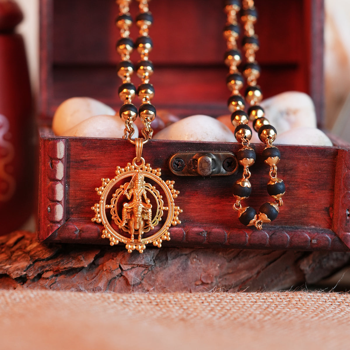 Karungali Maala - 8mm | 54 beads | Pure Panchaloham Madikanni Capping with Vishnumaya Prabha Pendant