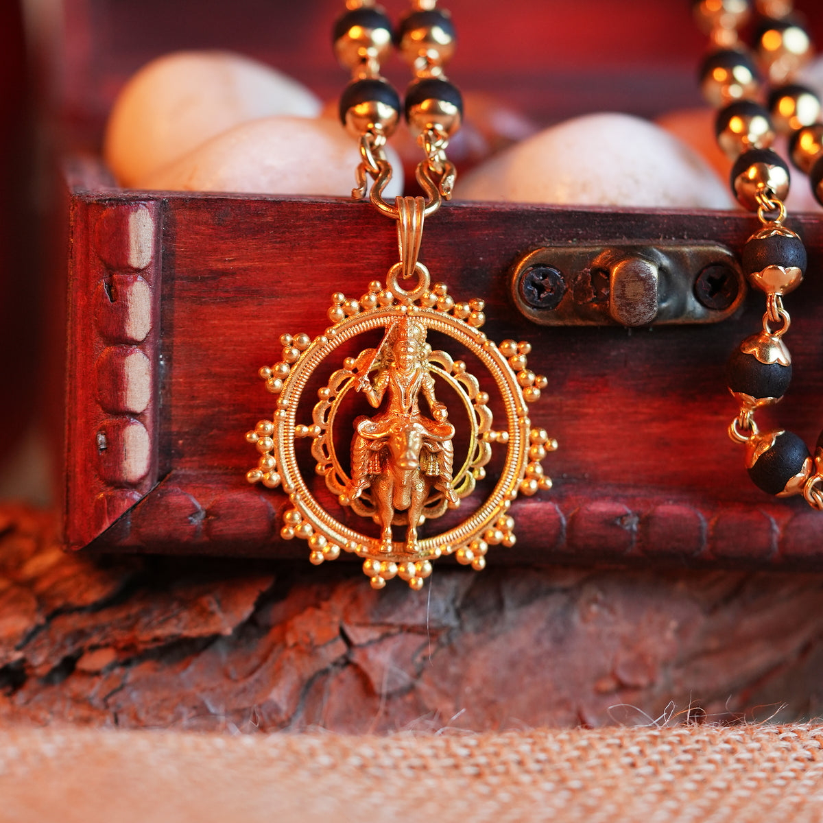 Karungali Maala - 8mm | 54 beads | Pure Panchaloham Madikanni Capping with Vishnumaya Prabha Pendant