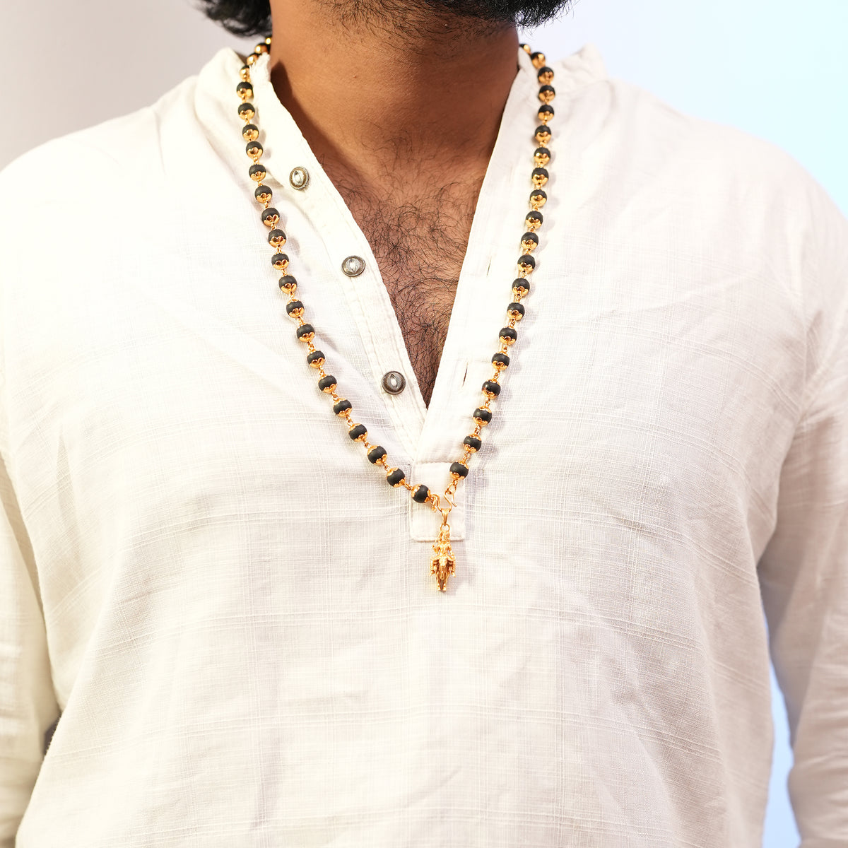 Karungali Maala - 8mm | 54 beads | Pure Panchaloham Madikkanni Capping with Plain Vishnumaya Pendant