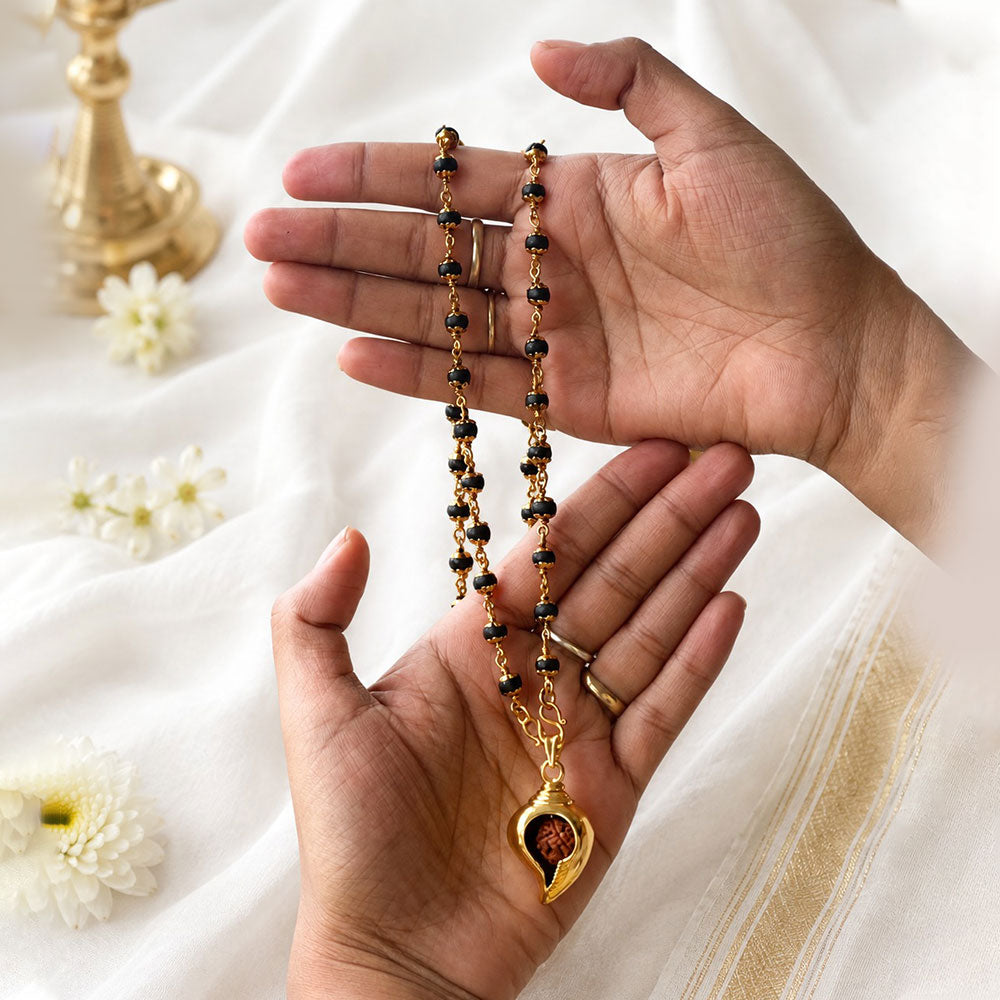 Karungali Mala – 6mm | 54 Beads | Pure Panchaloham Pinnikkett Capping with Shank Locket