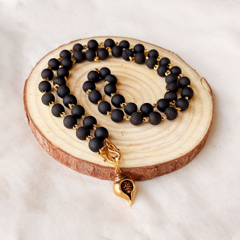 Karungali Maala - 8mm | 54 beads | Pure Panchaloham Madikkanni without Capping 2gm Shank Pendant