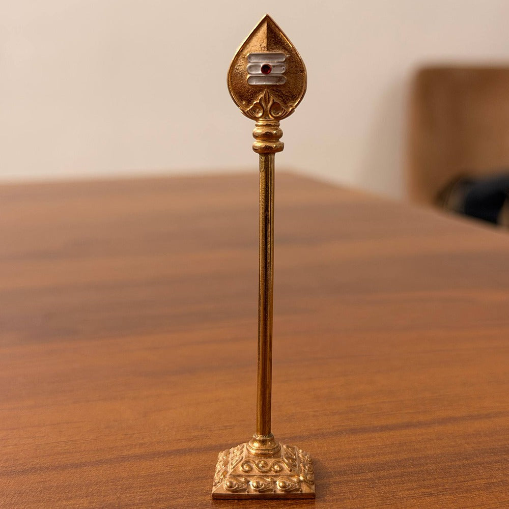 Muruga Vel with stand (Impon)